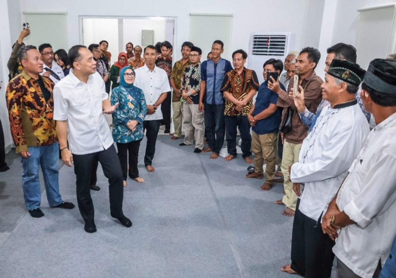 Walikota Eri Cahyadi Godok Aturan Jam Malam Anak di Surabaya