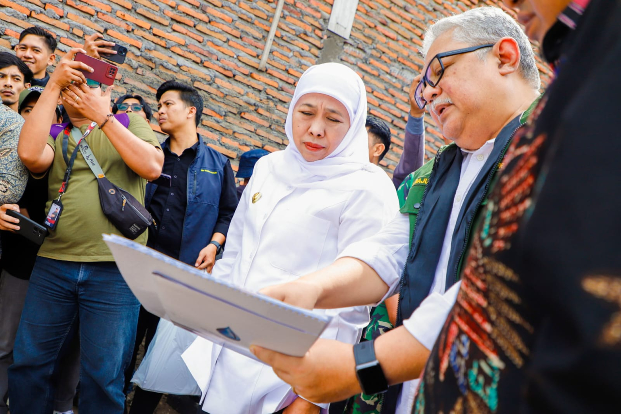 Pasang 8 Titik Bronjong 3 Sungai di Probolinggo, Gubernur Khofifah Upaya Cegah Abrasi Targetkan Tuntas Agustus