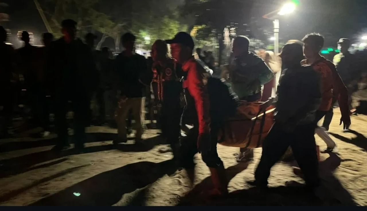 2 Anak Tenggelam di Pantai Pancer Door Pacitan Dimakamkan bersama Dua Korban Lainnya