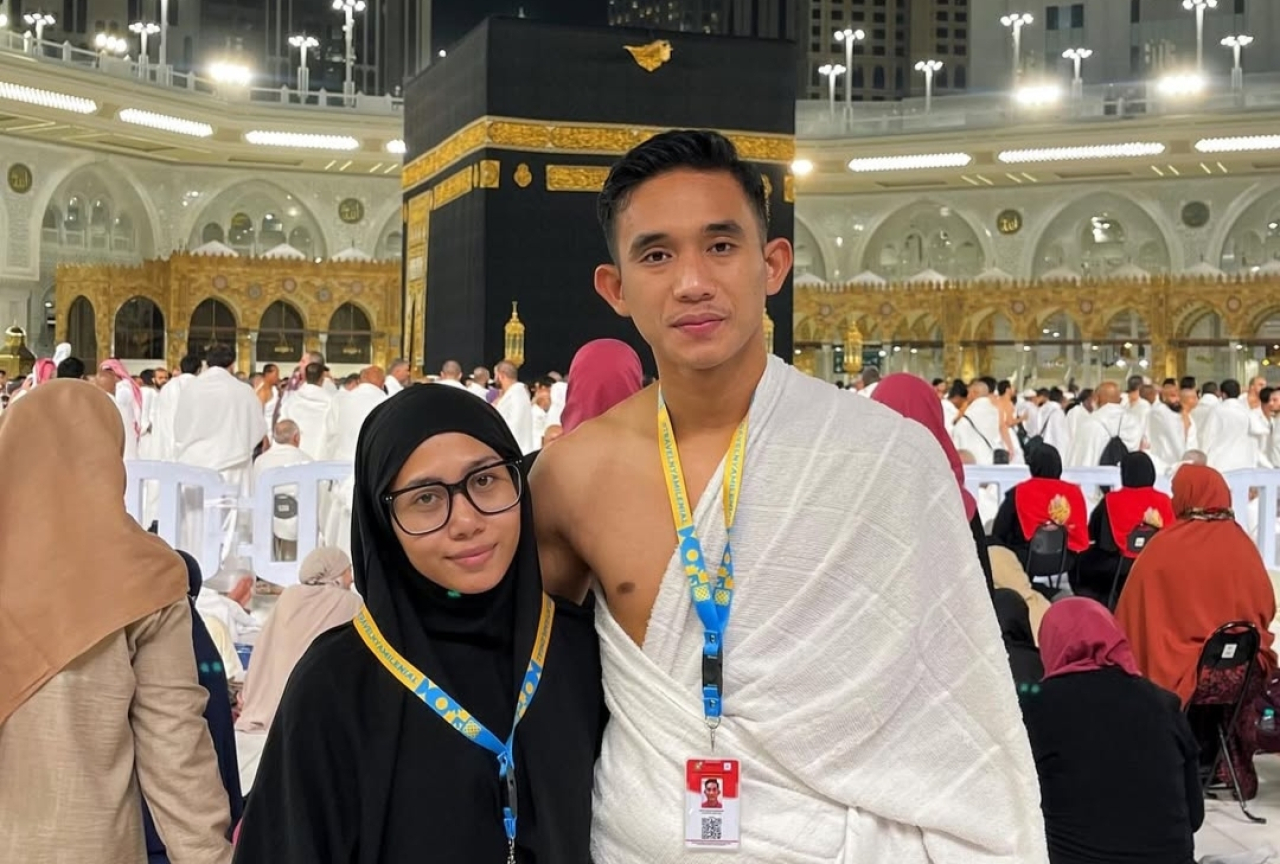 Rizky Ridho dan Istri Bulan Madu Umrah