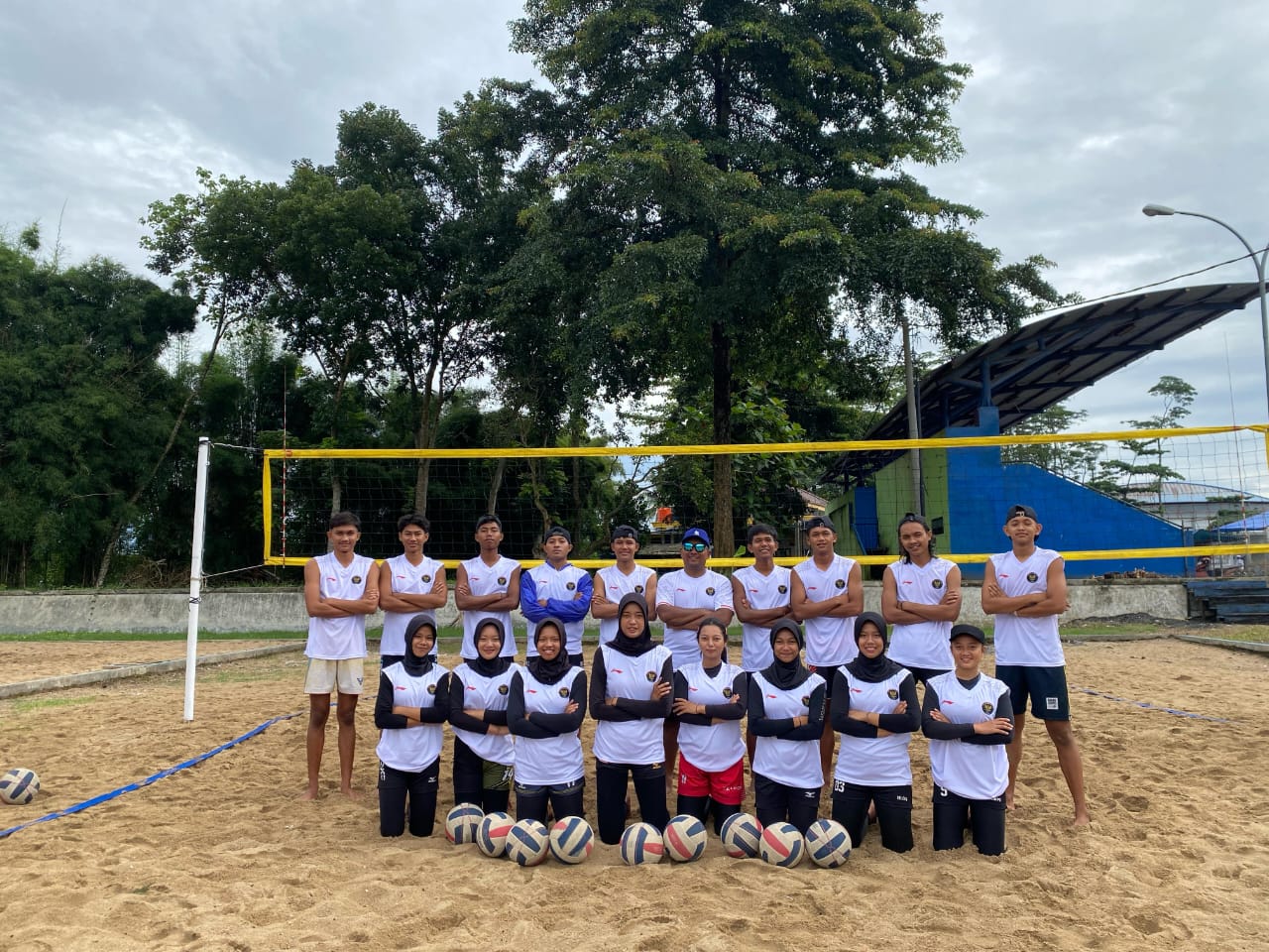 Tim Voli Pantai Kabupaten Malang Incar Medali Emas Porprov 2025