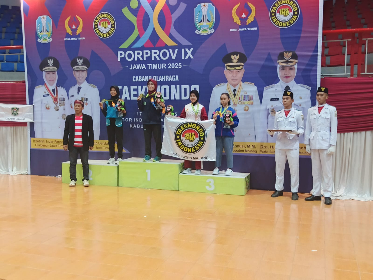 Tim Taekwondo Kabupaten Malang Sementara Sumbang Satu Medali Perunggu Porprov IX Jawa Timur 2025