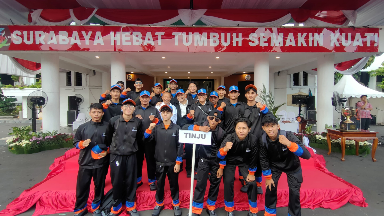 Wali Kota Surabaya Berangkatkan 1.554 Kontingen ke Porprov Jatim IX 2025, Target 200 Emas