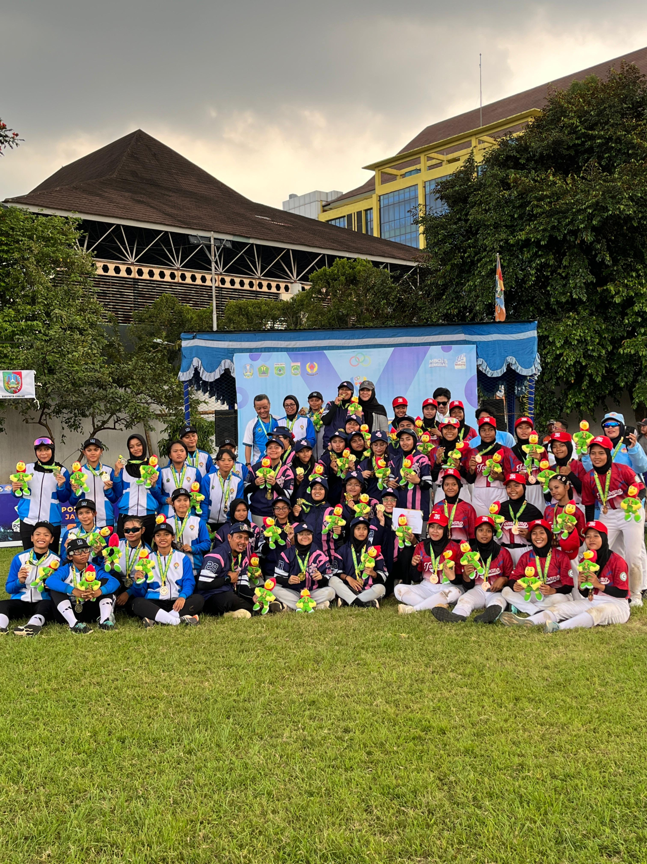 Surabaya Borong Emas Baseball Putra dan Putri di Porprov IX Jatim 2025