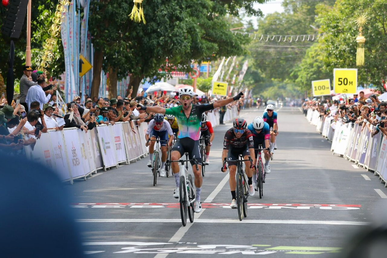 Tour de Banyuwangi Ijen 2025 Dimulai dengan Aksi Sengit, Jeroen Meijers Kuasai Etape Perdana