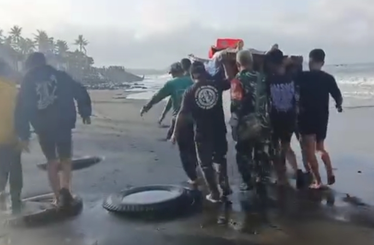 18 Penumpang KMP Tunu Pratama Jaya Kembali Ditemukan Selamat, 3 Tewas di Selat Bali