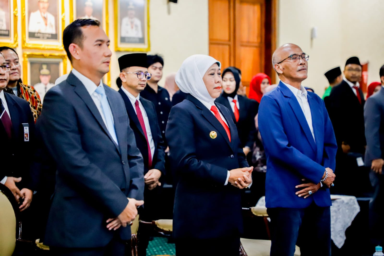 Lantik Anggota KPID Jatim, Gubernur Khofifah Ajak Wujudkan Ruang Digital yang Sehat