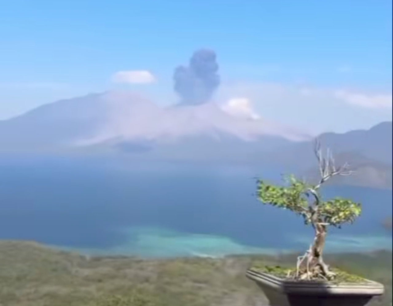 Gunung Semeru Erupsi Hari Ini