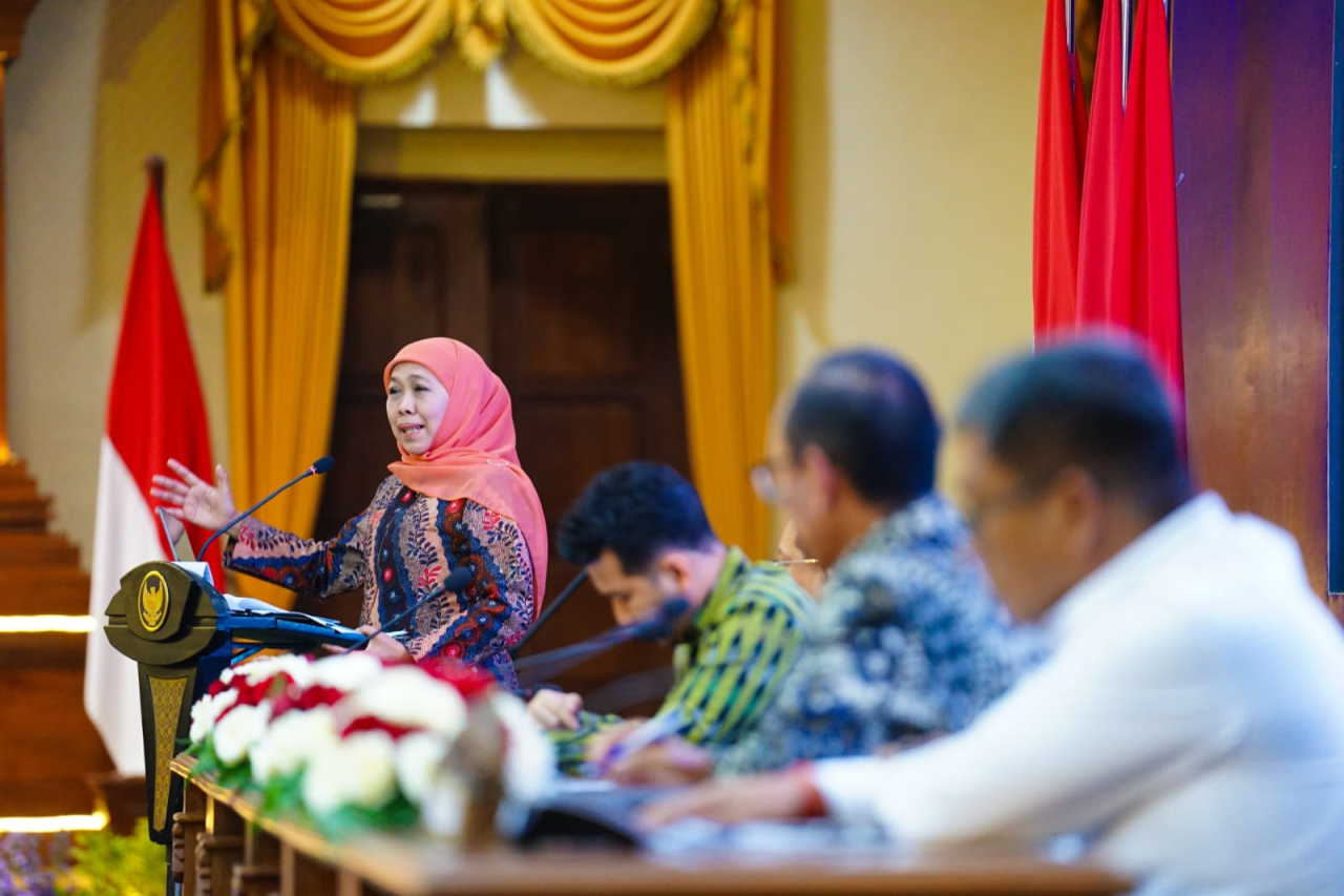 Gubernur Khofifah Ajak Kepala Daerah se-Jawa Timur Jaga Iklim Investasi Inklusif, Berkelanjutan, dan Bebas Premanisme