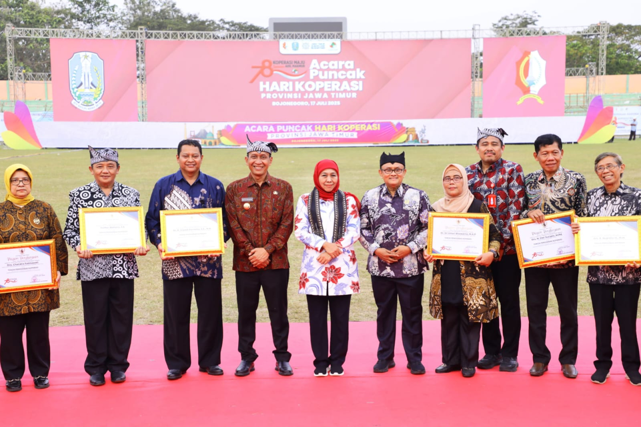 Jatim Tercepat Bentuk Koperasi Merah Putih, Gubernur Khofifah Tegaskan Unit Usaha KMP Sinergi dengan UKM Setempat