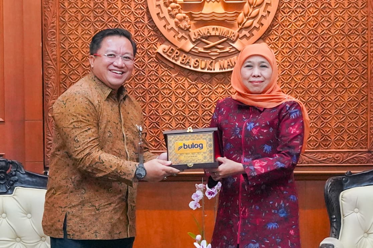Bangun Ekonomi Desa, Gubernur Khofifah Ajak Bulog Sinergi Salurkan Bahan Pokok Lewat Koperasi Merah Putih
