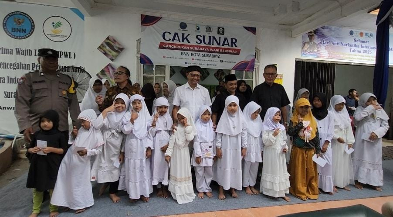 LRPPN BI Surabaya Menyantuni Anak Yatim dalam Rangka Peringatan Hari Anti Narkoba