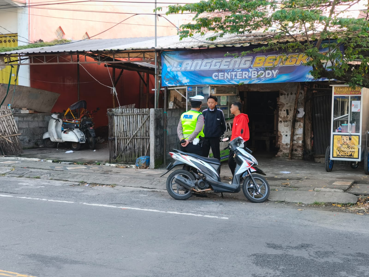Satlantas Polres Malang Layangkan 1.011 Teguran di Hari Keempat Operasi Patuh Semeru 2025