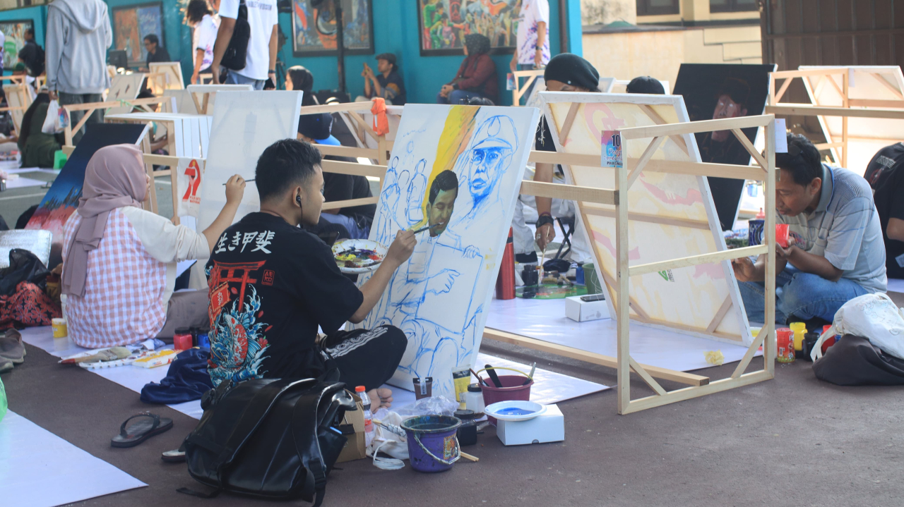 101 Seniman Ramaikan Lomba Lukis HUT Bhayangkara Polres Malang