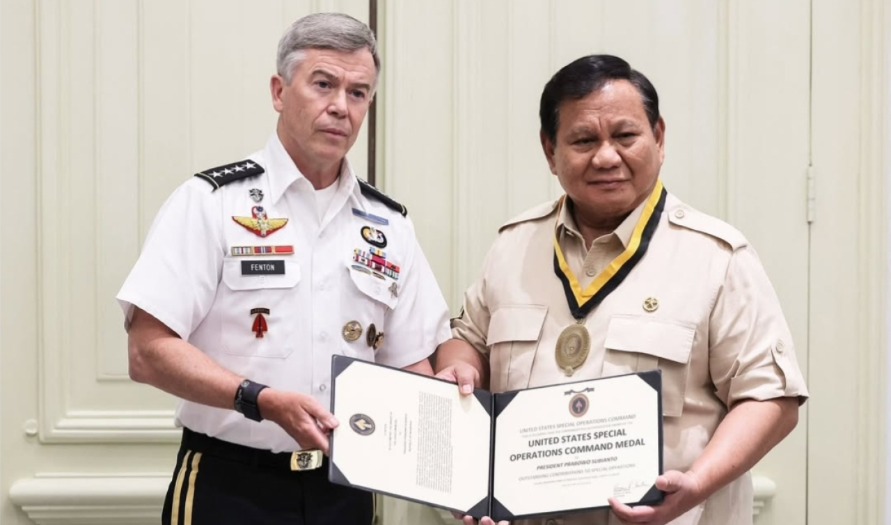 Presiden Prabowo Terima Medali Kehormatan dari Komando Operasi Khusus AS