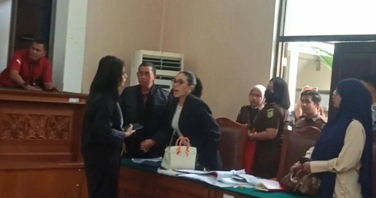 Nikita Mirzani Laporkan Dugaan Suap Kasus Skincare Dokter Reza Gladys ke KPK