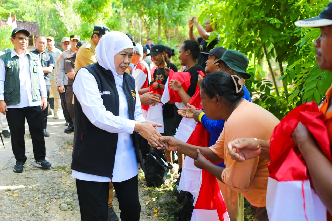 Gubernur Khofifah Apresiasi Program Rutilahu Kolaborasi Kodam V/Brawijaya Sasar Renovasi 158 Rumah di Pacitan