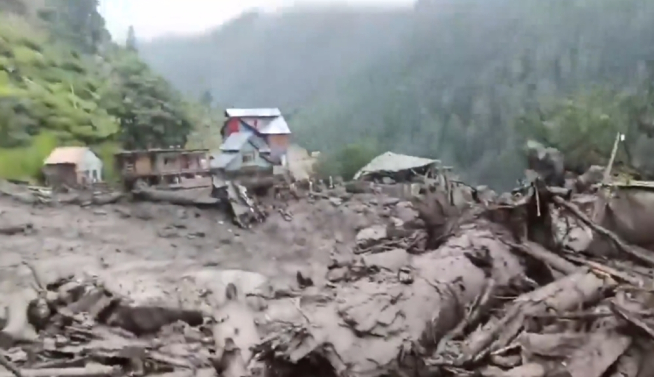 46 Orang Meninggal, 200 Lebih Hilang Akibat Banjir Bandang di Kashmir