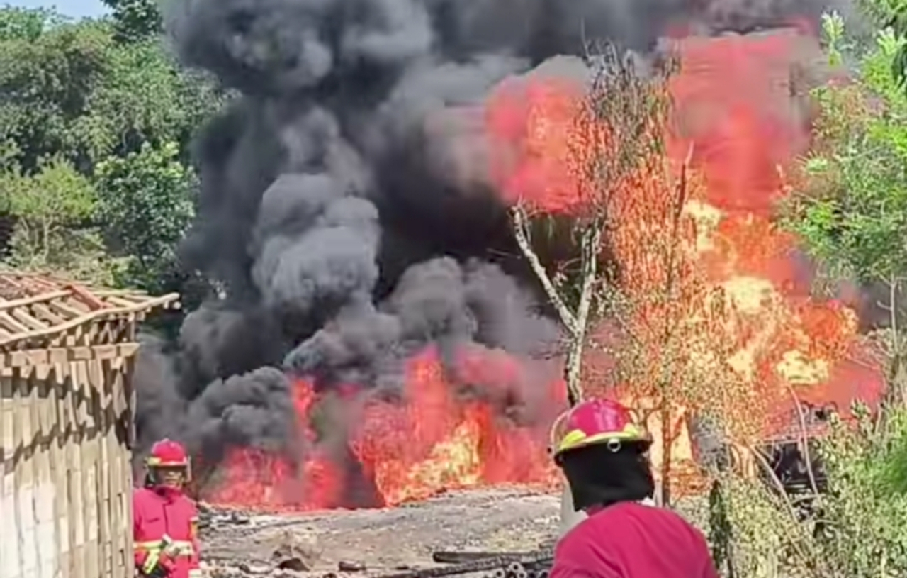 Kebakaran Sumur Minyak Ilegal di Blora, Tiga Orang Tewas dan Korban Lainnya Luka Bakar