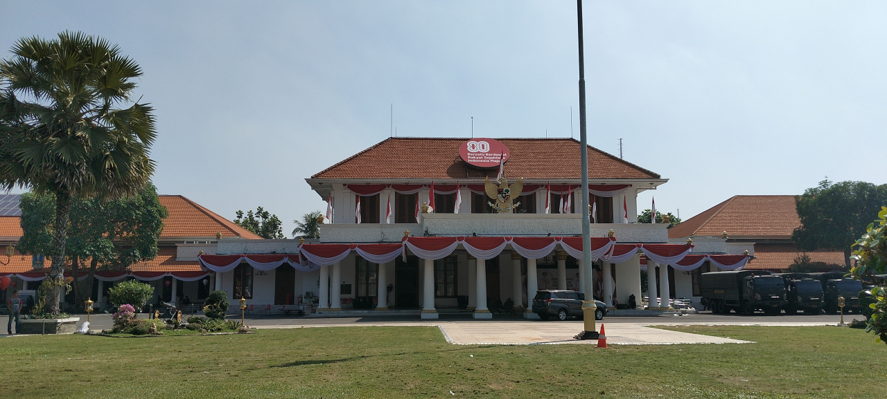 Sejarah Gedung Grahadi Surabaya, dari Kebun Belanda Jadi Rumah Dinas Gubernur Jatim