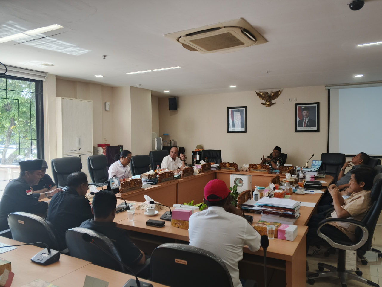 Pemutusan Sepihak Lahan Parkir Outlet Mie Pedas, PJS Mengadu ke DPRD Kota Surabaya