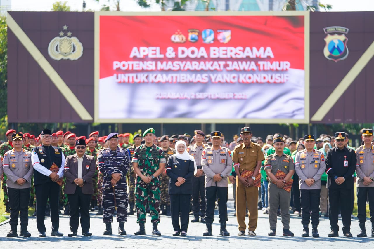 Apel dan Doa Bersama Kamtibmas Kondusif, Gubernur Khofifah Ajak Masyarakat Tak Mudah Terprovokasi, Jatim Aman dan Damai