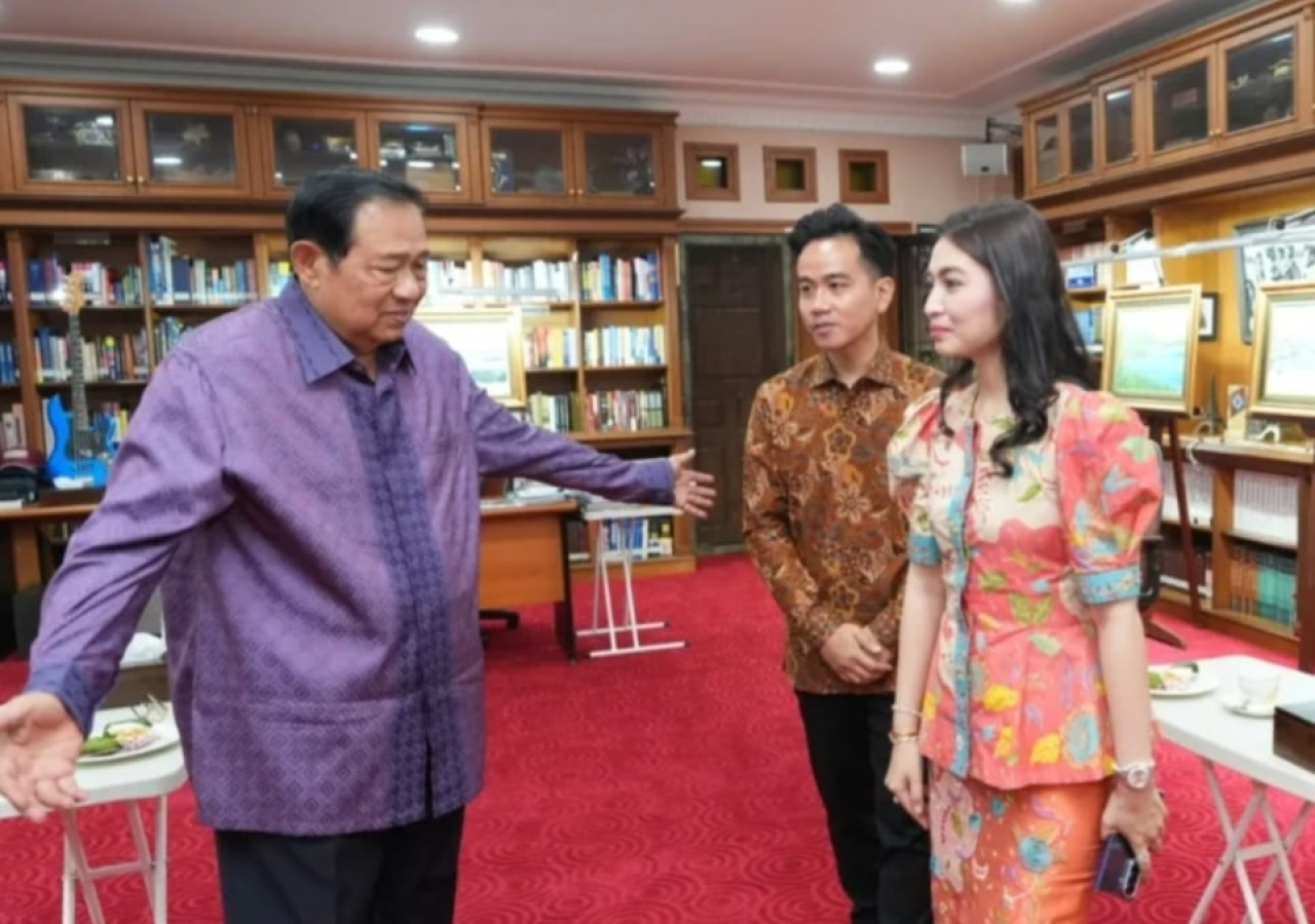 Wapres Gibran dan Selvi Ananda Sowan ke SBY yang Berulang Tahun ke-76