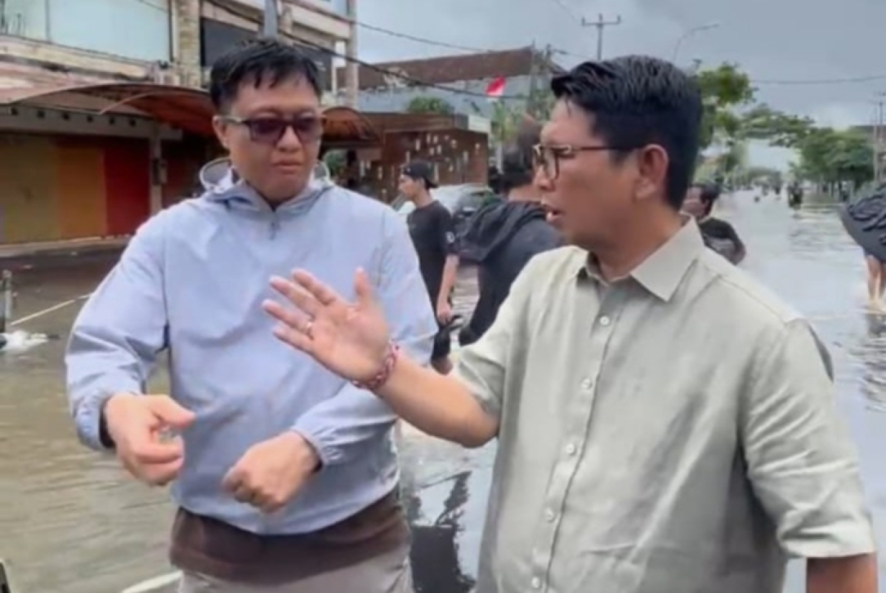 Bupati Badung Adi Arnawa Tinjau Banjir di Kawasan Kuta, Wabup Alit Sucipta Pantau Bencana di Sempidi