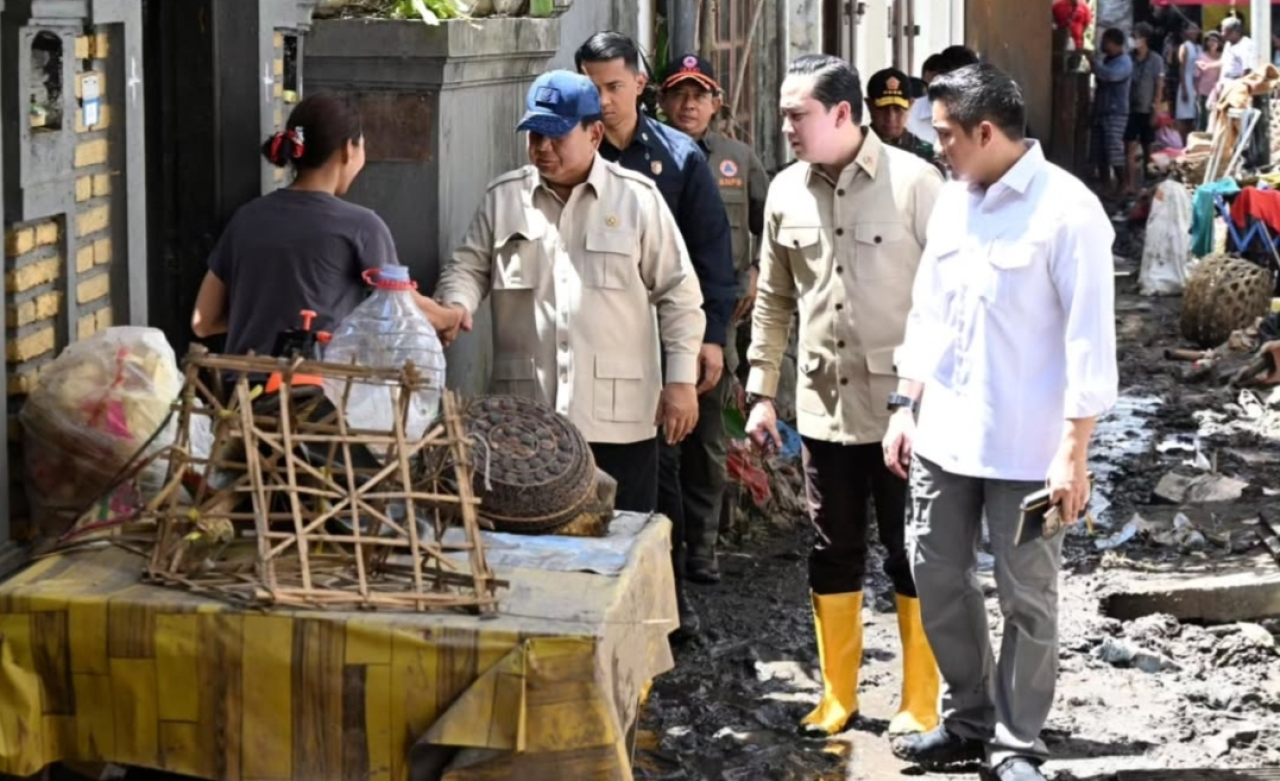 Presiden Prabowo Kunjungi Korban Banjir di Bali, Pastikan Instruksi Penanganan Bencana Berjalan Baik