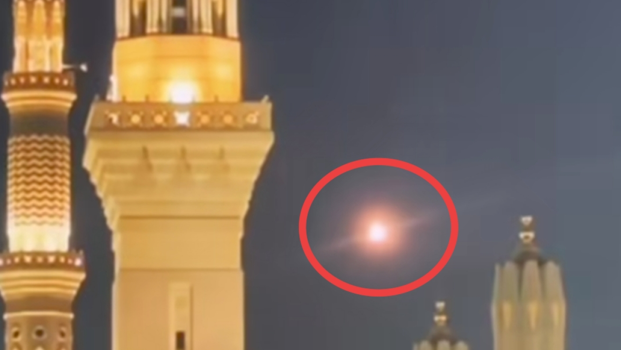 Otoritas Arab Saudi Klaim Menembak Jatuh Drone Ilegal di Masjid Nabawi