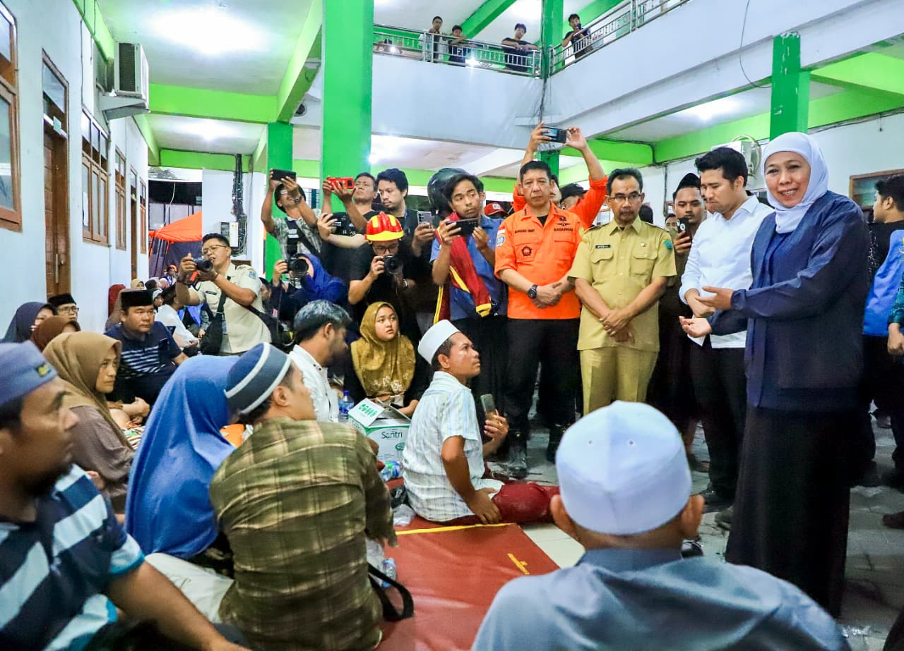 Crisis Center Mudahkan Wali Santri Dapatkan Informasi dan Pemprov Jatim Tanggung Biaya Pengobatan Non RSUD