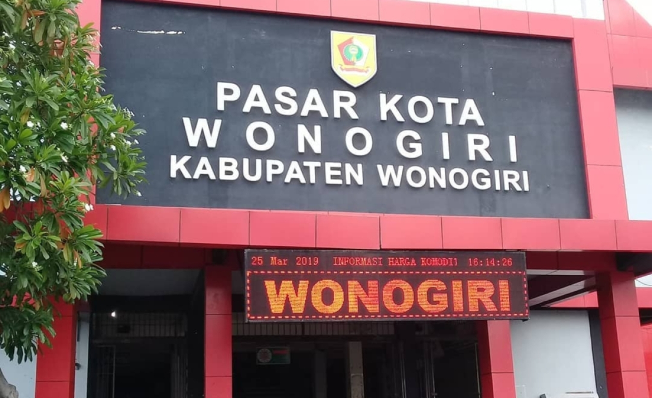 Kebakaran Pasar Kota Wonogiri Melalap Ratusan Kios Pedagang