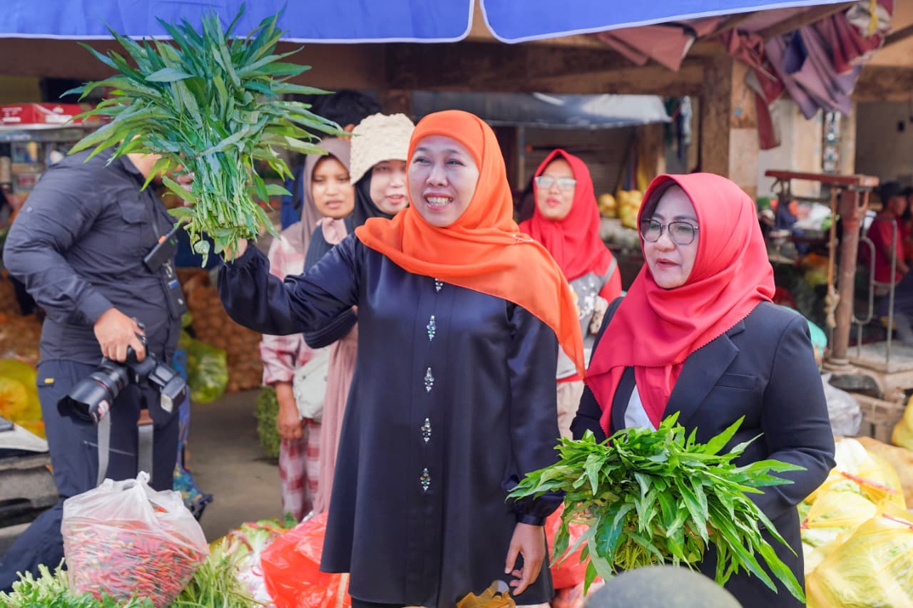 Tinjau Pasar Plaosan Magetan, Gubernur Khofifah: Jadi Pusat Agrobisnis dan Penggerak Ekonomi Madiun Raya