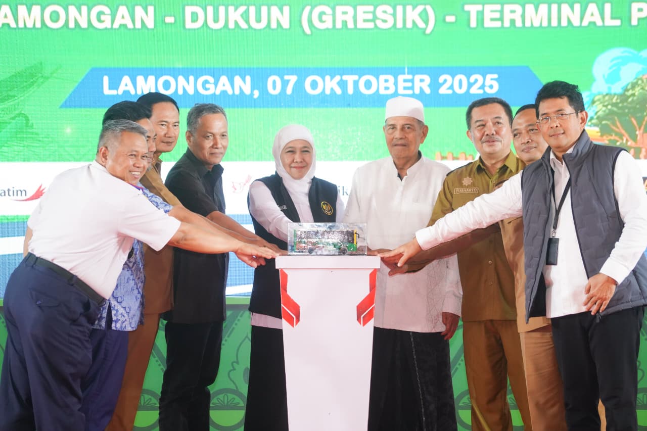 Kado Spesial Hari Jadi ke-80, Gubernur Khofifah Luncurkan Bus Trans Jatim Koridor VII Dukung Konektivitas ke Lamongan
