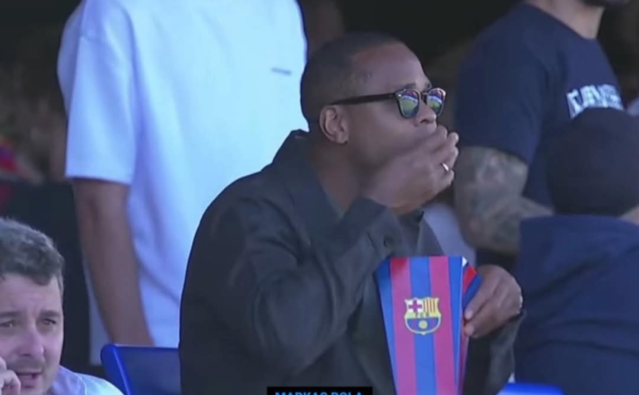 Patrick Kluivert Santai Nonton Bola dan Makan Popcorn, PSSI Sibuk Cari Pelatih Baru Timnas Indonesia