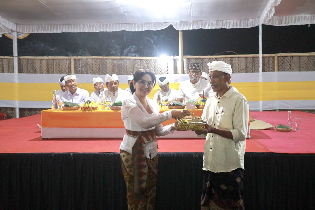 Karya Atma Wedana di Desa Adat Semana