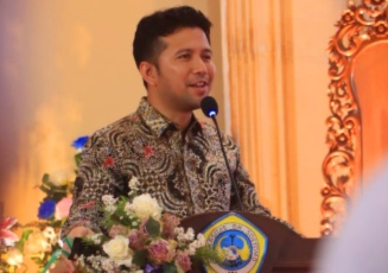 Jadi Keynote Speaker Seminar 2nd ICEBEMA 2025, Wagub Emil Paparkan Keunggulan dan Kemajuan Ekonomi Jawa Timur
