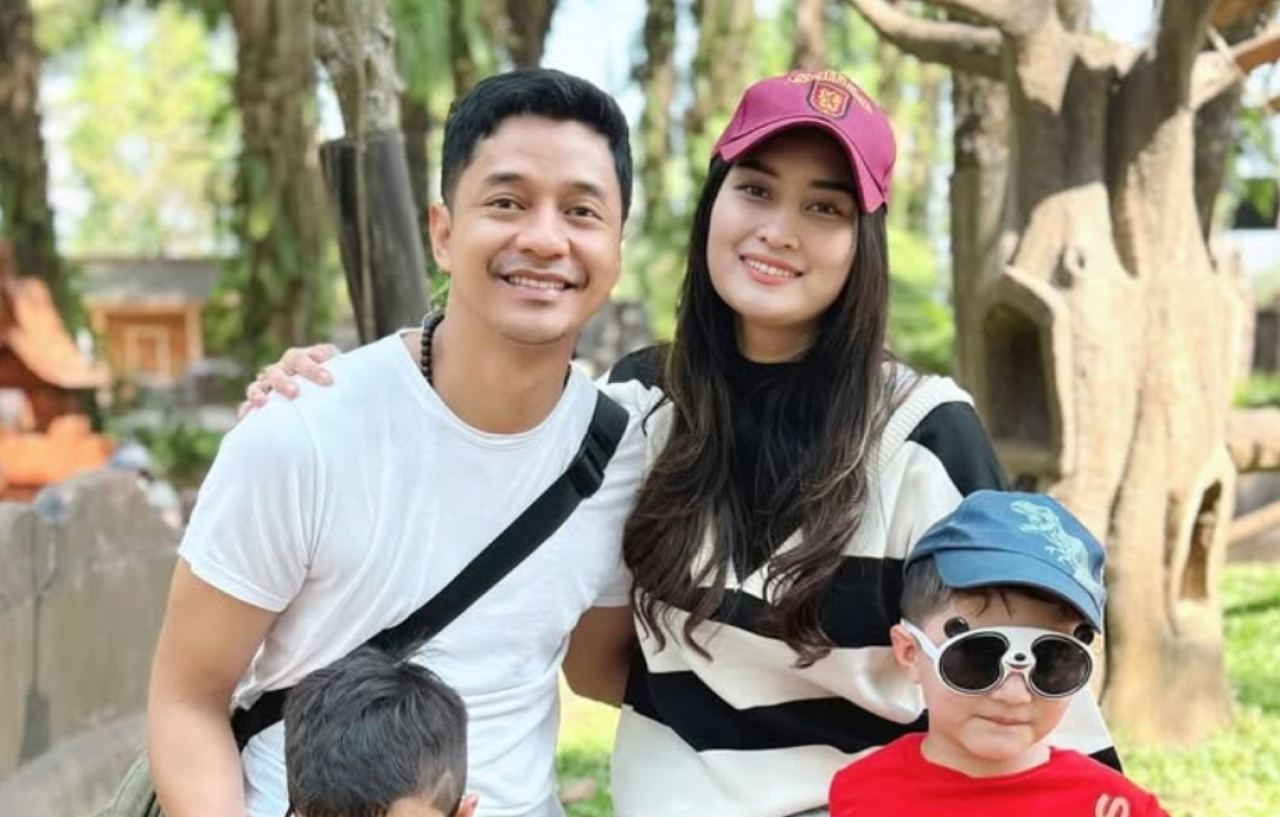 Angbeen Rishi Gugat Cerai Adly Fairuz, Dulu Menikah Tanpa Restu Ibu