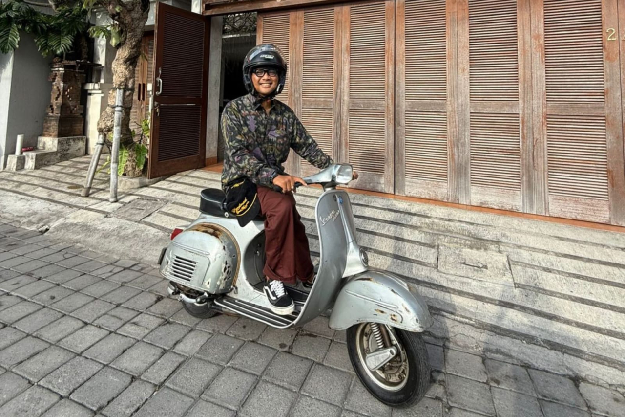 Jejak Kreatif Ajik Tolet: Sosok Muda yang Menyatukan Seni dan Bisnis