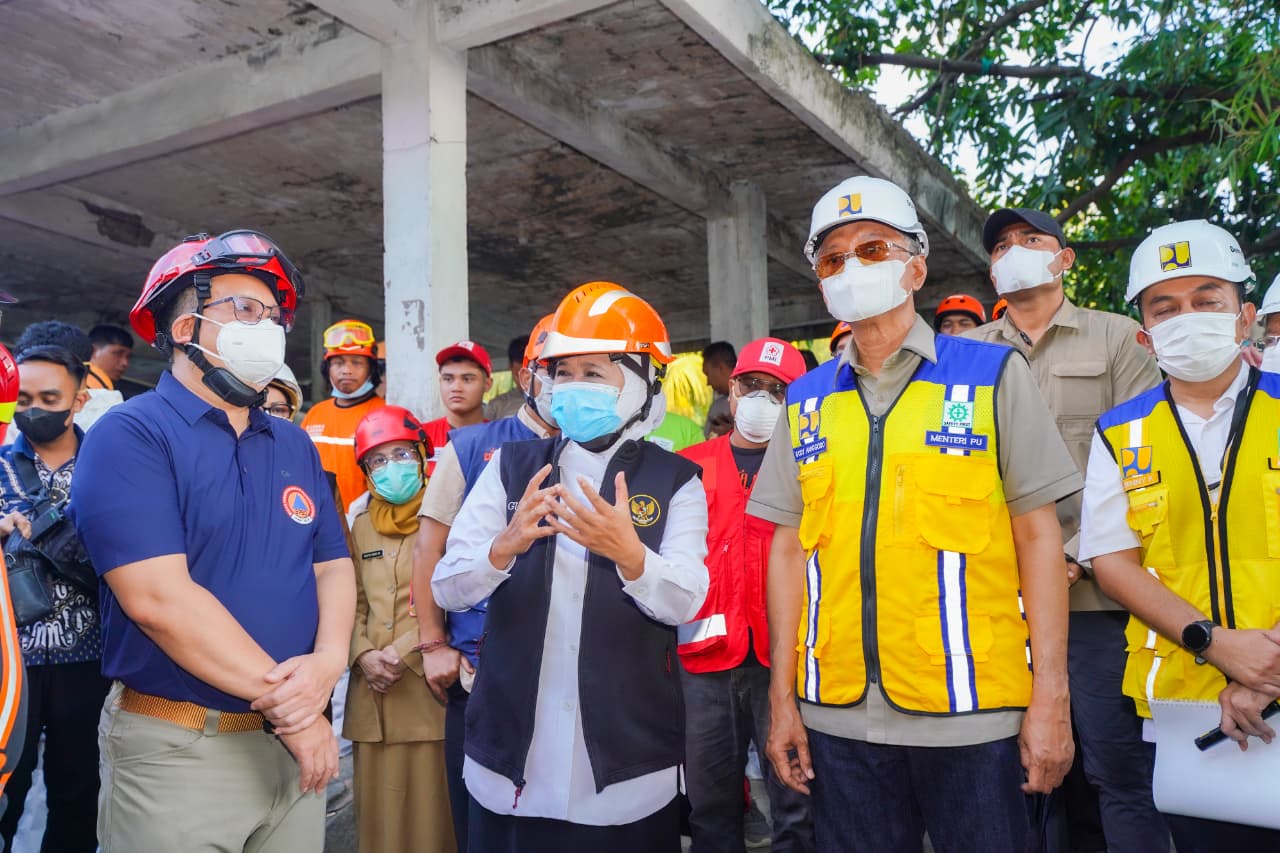 Gubernur Khofifah, Menteri PU, dan Kepala Basarnas Komitmen Dampingi Korban Ponpes Al Khoziny Tuntas Diidentifikasi