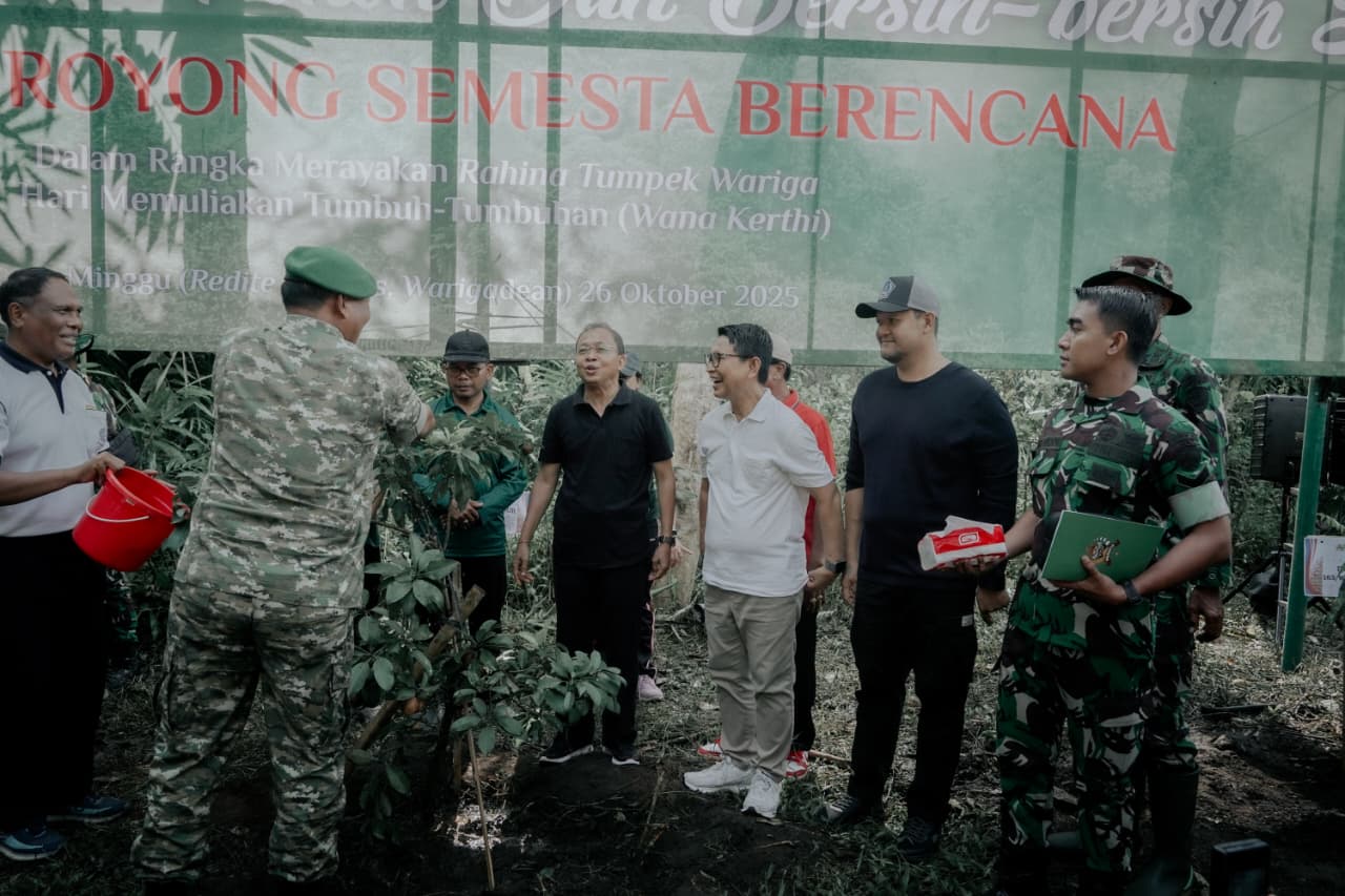 Pemkab Badung Tanam 4.400 Pohon dan Gelar Aksi Bersih Sungai  Dukung Gerakan Semesta Berencana Serentak Seluruh Bali