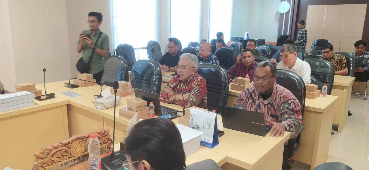 RDP Pajak Reklame SPBU Tiga kali Tertunda, DPRD Surabaya Desak Bapenda Beri Jawaban