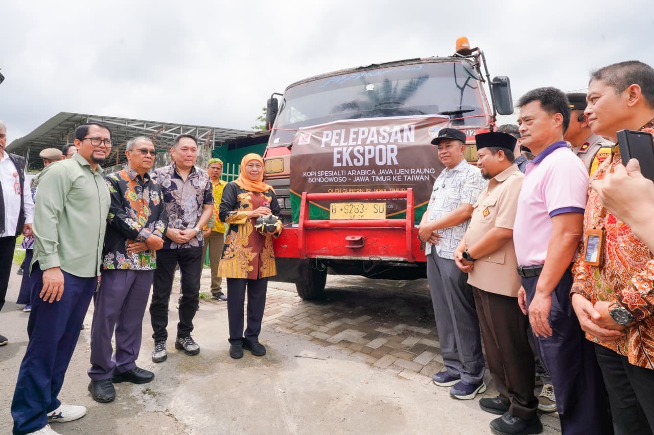 Gubernur Khofifah Lepas Ekspor 10 Ton Kopi Specialty dan Fine Robusta Java Ijen Raung ke Taiwan