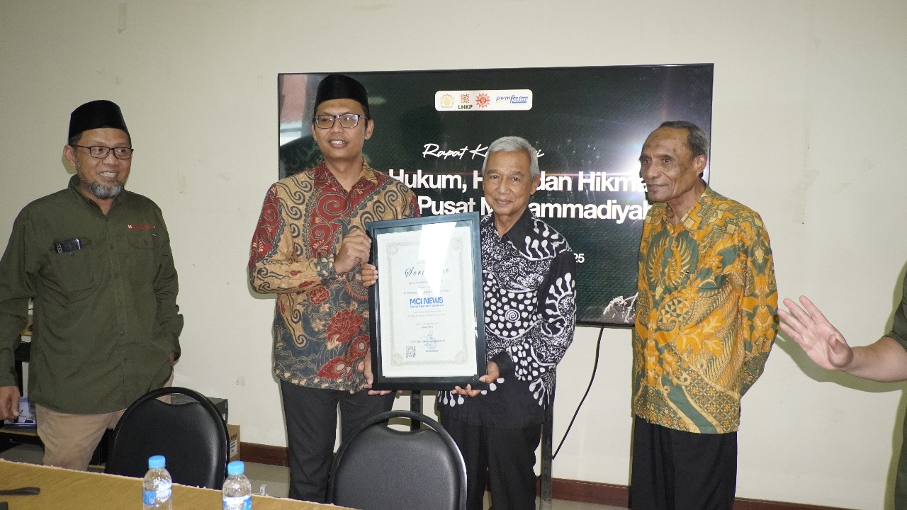 Dewan Pers Serahkan Sertifikat Verifikasi Faktual Kepada Media Channel Indonesia