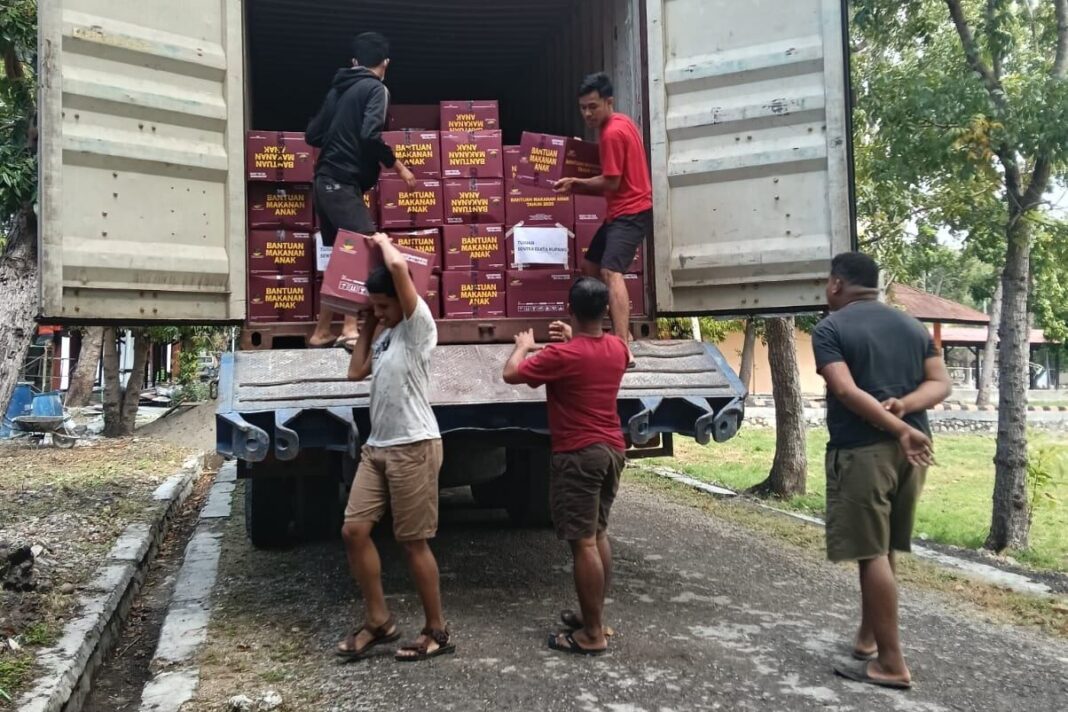 Bulog salurkan bantuan cadangan pangan pemerintah untuk korban gempa Flores