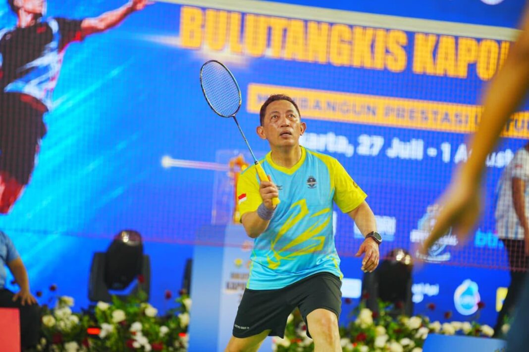 Kapolri Listyo Sigit Prabowo bertanding pada penutupan Kapolri Cup 2026.